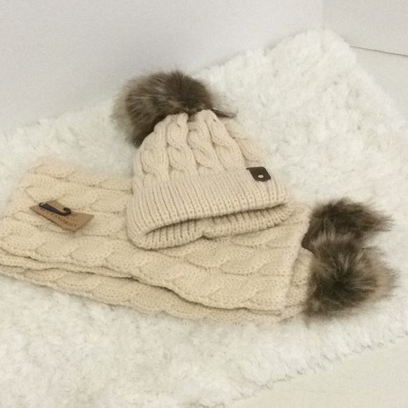 Insulated Cable Knit Hat and Scarf Set - Picture 2 of 8